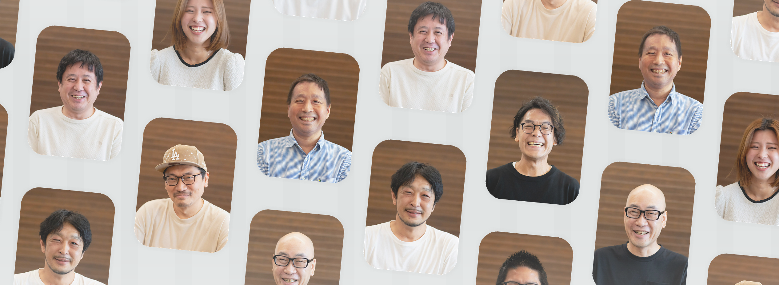笑顔で並ぶGORACREWのCREWたち